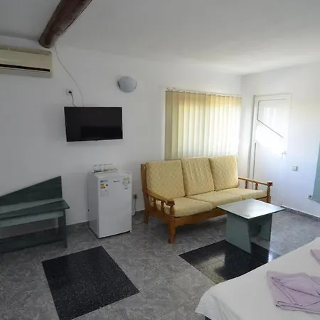 Vila Rara-3